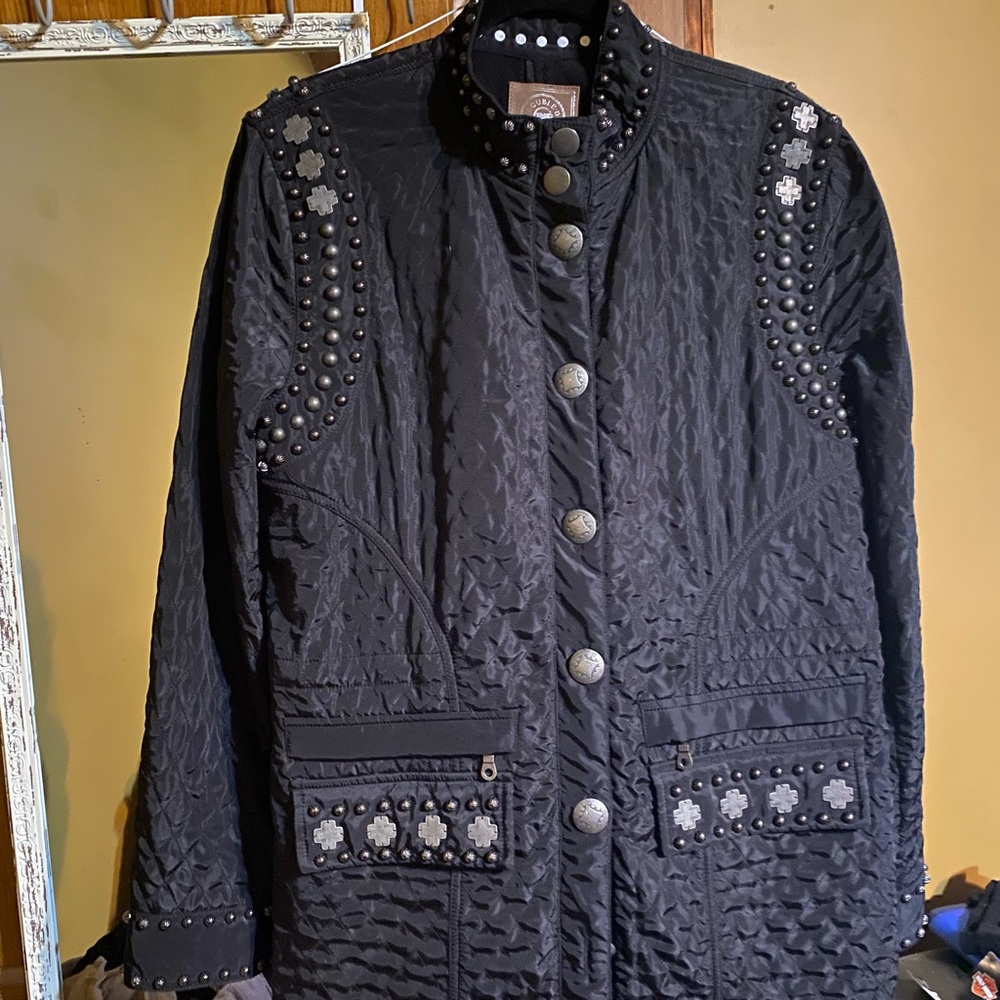 Double D ranch XL black jacket only work twice